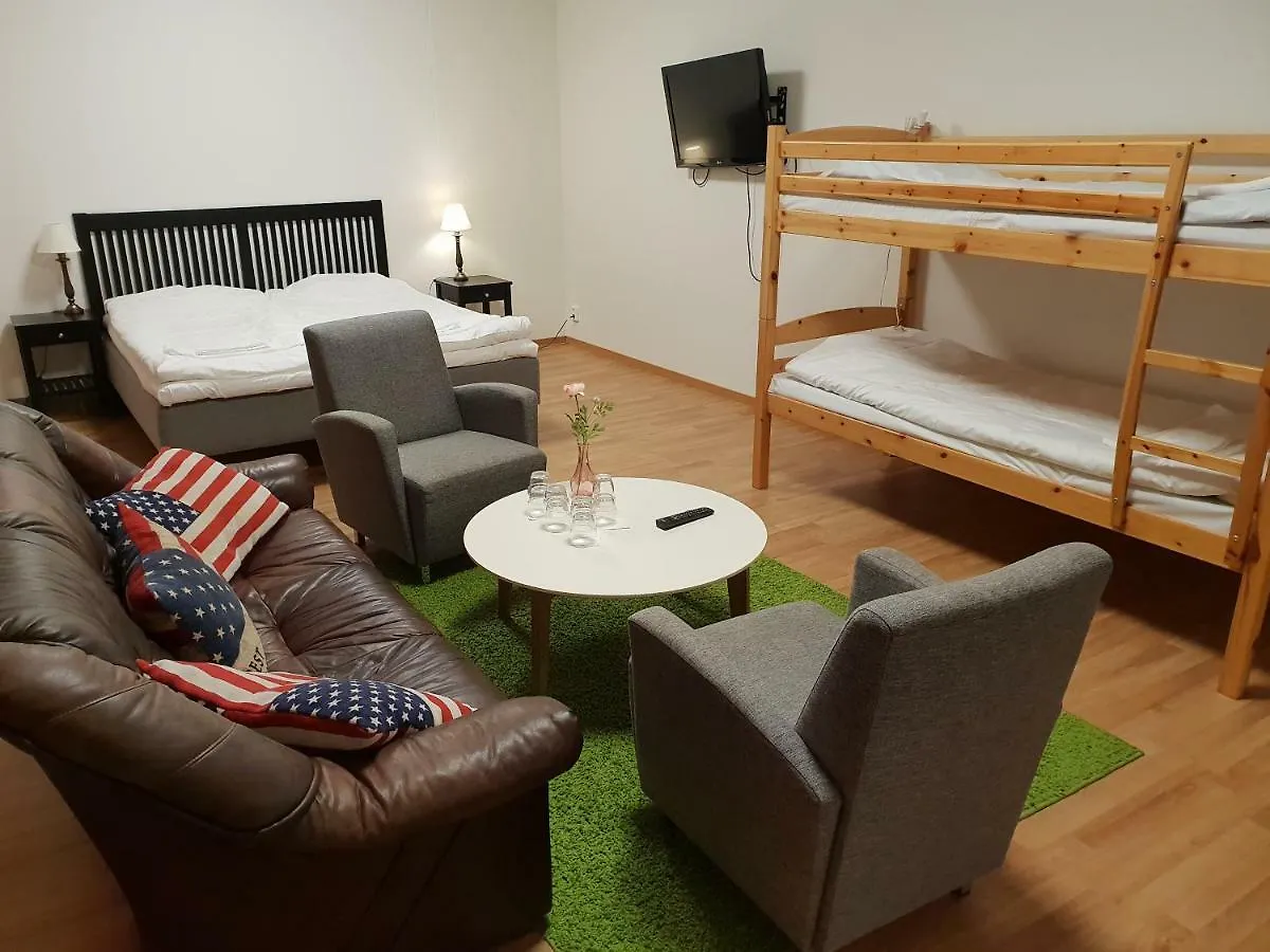 Trestads Restaurang Hotell&Pensionat Vanersborg 2*,  Sweden